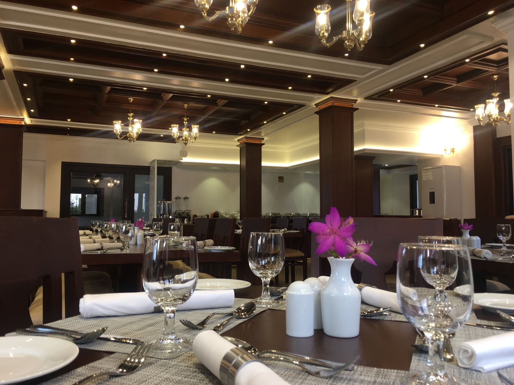 Nihara Resort And Spa Kochi Buitenkant foto