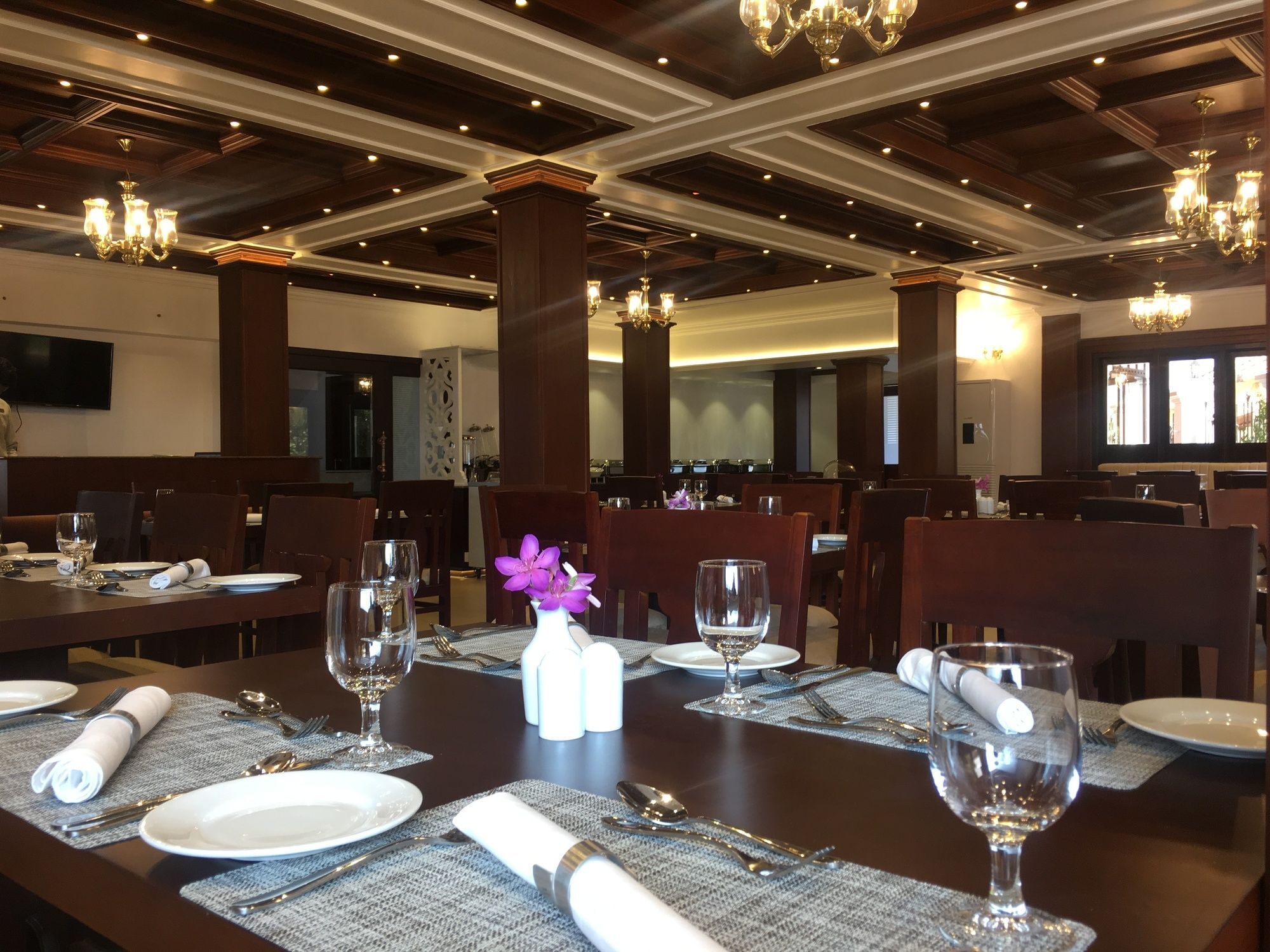 Nihara Resort And Spa Kochi Buitenkant foto